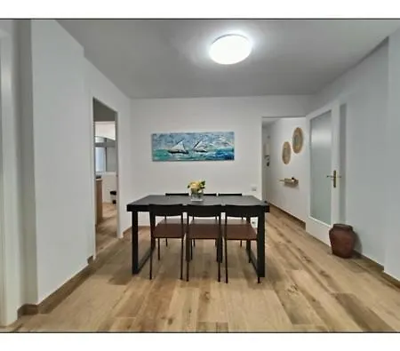 - Wifi Free - Piscina - 50 M Playa Apartment *