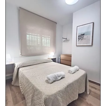 - Wifi Free - Piscina - 50 M Playa Apartment