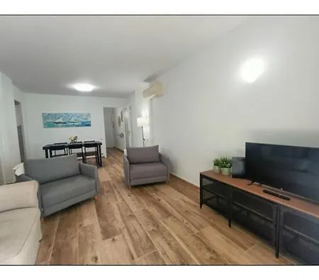 - Wifi Free - Piscina - 50 M Playa Apartment *
