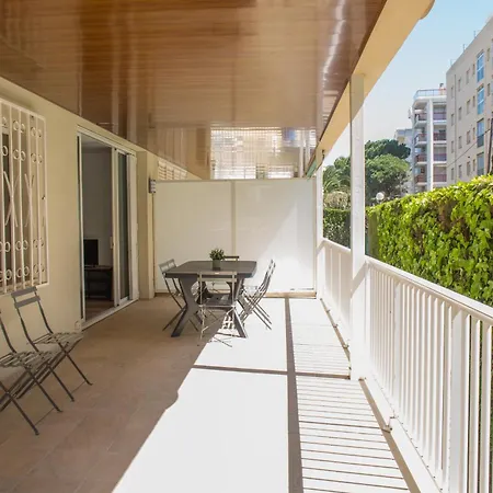 - Wifi Free - Piscina - 50 M Playa